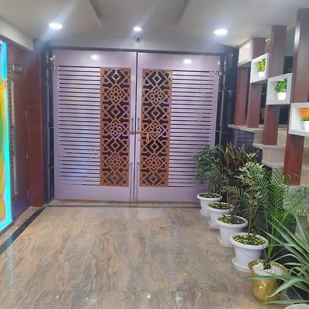 Hotel Sjr Varanasi Ngoại thất bức ảnh
